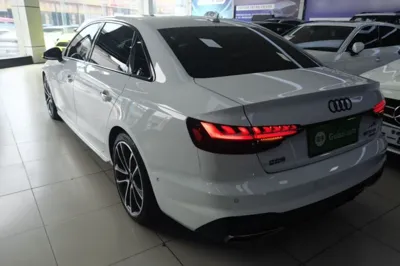 Audi A4L 2022, 58900 км, за 172212.96 CNY