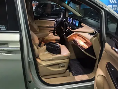 Buick GL8 2021, 48200 км, за 168800 CNY - фото 8