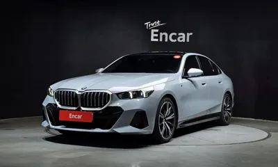 BMW 5-Series · 2024 год