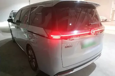 GAC Trumpchi E8 New Energy 2024, 35100 км, за 173990.71 CNY