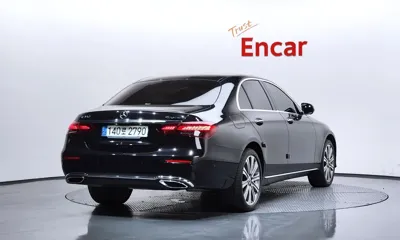 Mercedes-Benz E-Class 2023, 66051 км, за 36990000 KRW