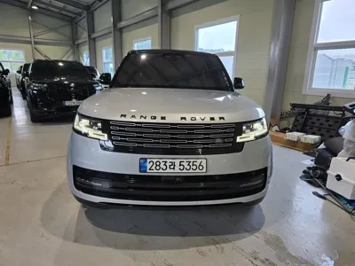 Land Rover Range Rover · 2023 год