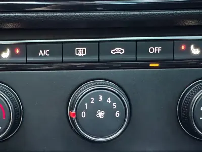 Volkswagen Lavida 2023, 49000 км, за 88800 CNY - фото 10