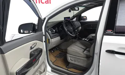 Kia Canival 2017, 50016 км, за 19700000 KRW - фото 10