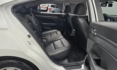 Hyundai Avante 2018, 181118 км, за 8450000 KRW - фото 11