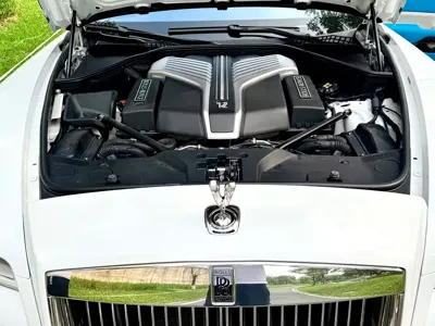 Rolls-Royce Wraith 2021, 30000 км, за 3050000 CNY - фото 23