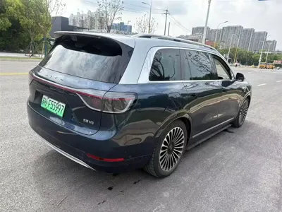 AITO 问界 AITO M9 2025, 18600 км, за 405000 CNY
