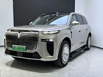 Voyah 岚图泰山 · 2026 год