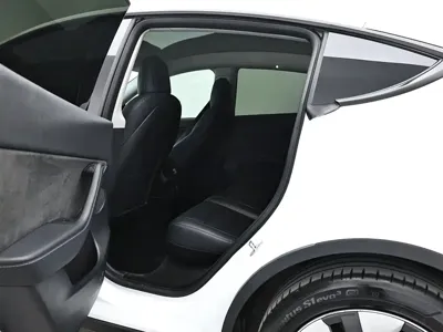 Tesla Model Y 2021, 61200 км, за 153000 CNY - фото 13