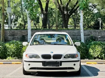 BMW 3 Series 2003, 190000 км, за 63800 CNY