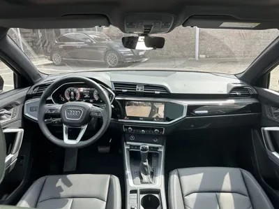 Audi Q3 2026, 70 км, за 49900000 KRW - фото 10