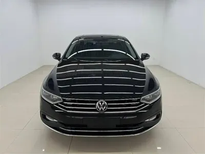 Volkswagen Magotan 2022, 30000 км, за 128800 CNY - фото 2