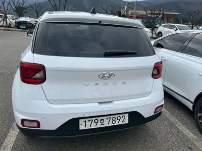 Hyundai Venue 2025, 15000 км, за 20160000 KRW - фото 4