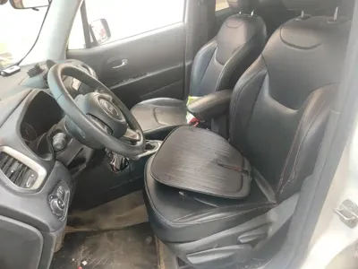 Jeep Renegade 2018, 102899 км, за 31300 CNY - фото 12