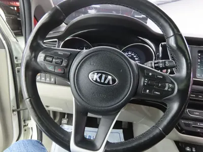 Kia Canival 2017, 180622 км, за 9290000 KRW - фото 8