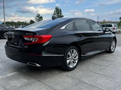 Honda Accord 2020, 130000 км, за 76600 CNY