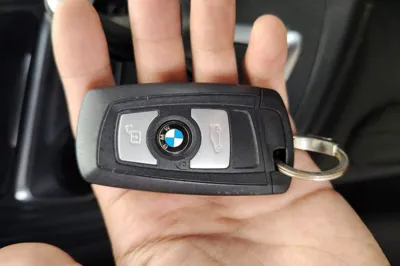 BMW 3 Series 2015, 92700 км, за 54023.46 CNY - фото 20