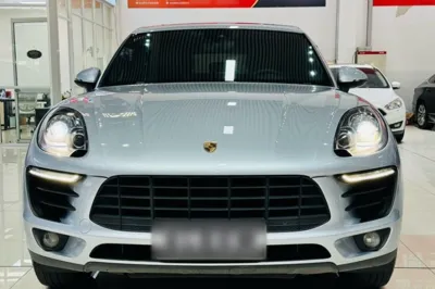 Porsche Macan 2017, 140800 км, за 129236.19 CNY