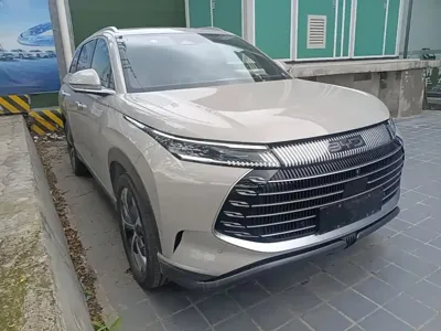 BYD Frigate 07 2024, 9400 км, за 121199 CNY