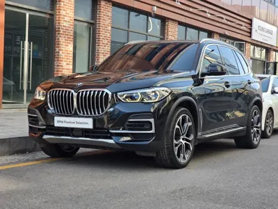 BMW X5 · 2022 год