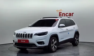 Jeep Cherokee · 2021 год