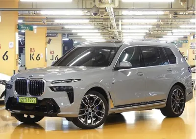 BMW X7 · 2024 год