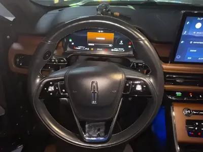 Lincoln Aviator 2021, 145600 км, за 204000 CNY - фото 15