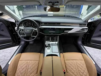 Audi A8 2023, 44700 км, за 478000 CNY - фото 9