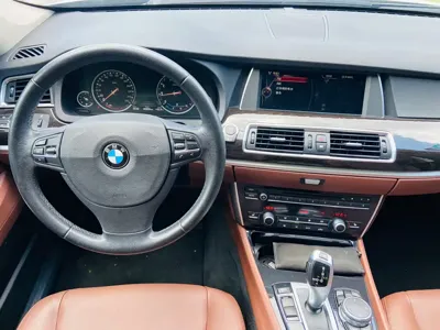 BMW 5 Series GT 2015, 80000 км, за 93800 CNY - фото 12