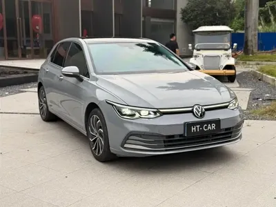 Volkswagen Golf 2021, 51000 км, за 76800 CNY