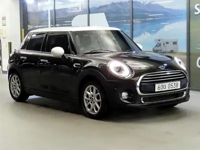 MINI Cooper · 2016 год