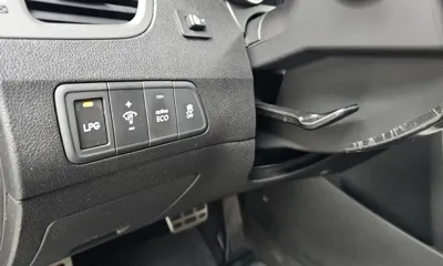 Hyundai Avante 2016, 150028 км, за 5800000 KRW - фото 19