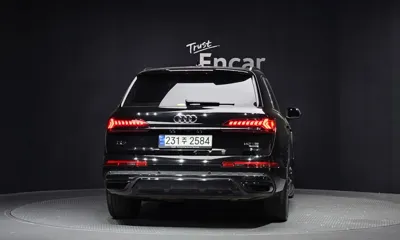 Audi Q7 2023, 47732 км, за 84900000 KRW