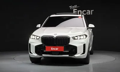 BMW X5 2025, 41159 км, за 99900000 KRW