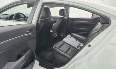 Hyundai Avante 2016, 77234 км, за 9200000 KRW - фото 12