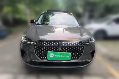 Lincoln Corsair 2023, 21400 км, за 19513 USD