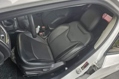 Jeep Compass 2019, 60100 км, за 47728.54 CNY - фото 17