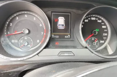 Volkswagen Tiguan L 2018, 171100 км, за 71524.04 CNY - фото 11