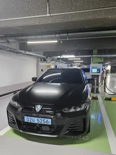 BMW i4 · 2025 год