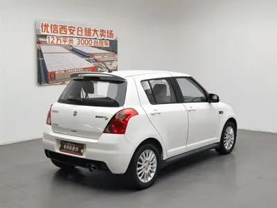 Suzuki Swift 2013, 116100 км, за 12500 CNY