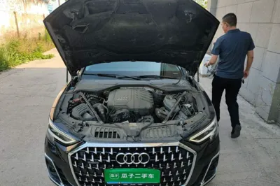 Audi A8 2023, 44300 км, за 410266.4 CNY - фото 21