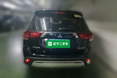 Mitsubishi Outlander 2020, 81200 км, за 76796.66 CNY