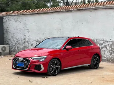 Audi A3 · 2022 год