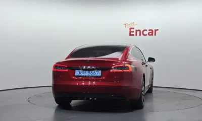 Tesla Model S 2017, 129441 км, за 33900000 KRW