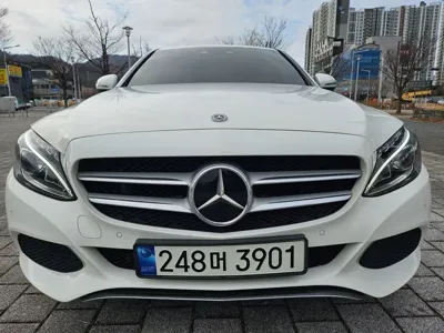 Mercedes-Benz C-Class · 2018 год