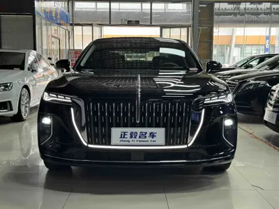 Hongqi Hongqi H9 2025, 3700 км, за 218800 CNY