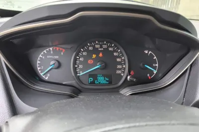 Ford Escort 2017, 62900 км, за 27830.89 CNY - фото 11