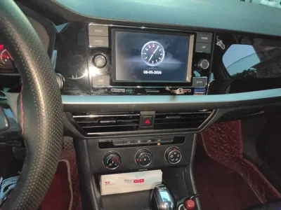 Volkswagen Lavida 2018, 72800 км, за 55250.69 CNY - фото 14