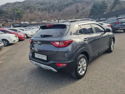 Kia Stonic 2018, 82039 км, за 9500000 KRW - фото 5