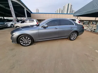 Mercedes-Benz E-Class 2019, 130485 км, за 22500000 KRW
